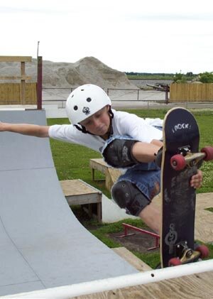 Derrick Barnes Melon Air to Fakie