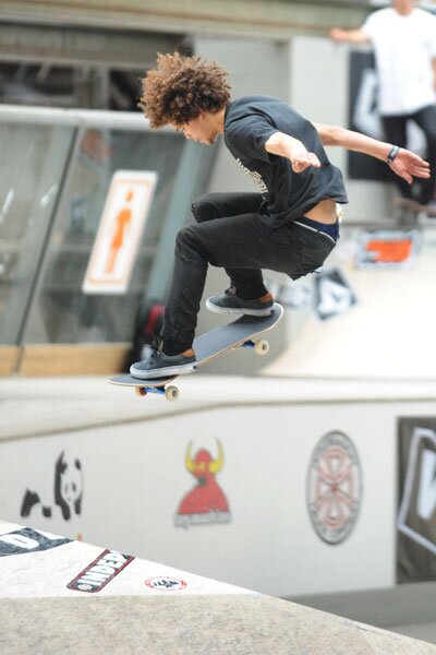 Amsterdam: Nassim Guammaz frontside 360