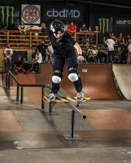 <!--hj19photos-->

Jamie Kutcher : Boardslide