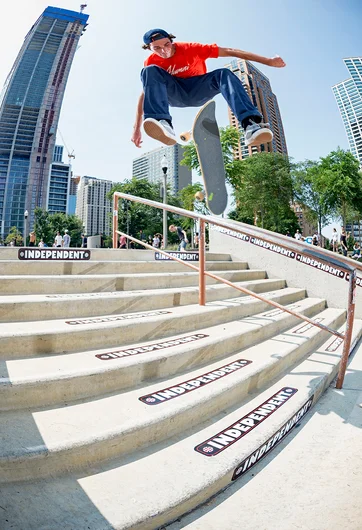 <!--dachi18bt-->

All hopped up on Wisconsin Cheese Curds, Nick Potter boosts a Switch Tre.
