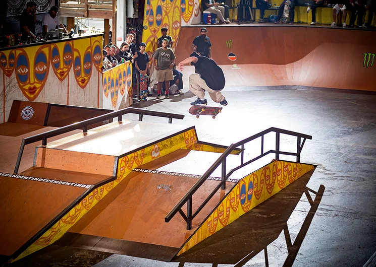 Zack Wiegand Switch Flips with that OG NorCal Style.
<!--TampaAm21Qualifiers-->