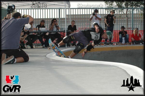 etnies Goofy vs Regular Bowl Jams