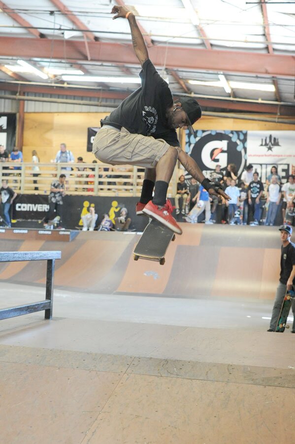 Darrell's sticking heelflips all day