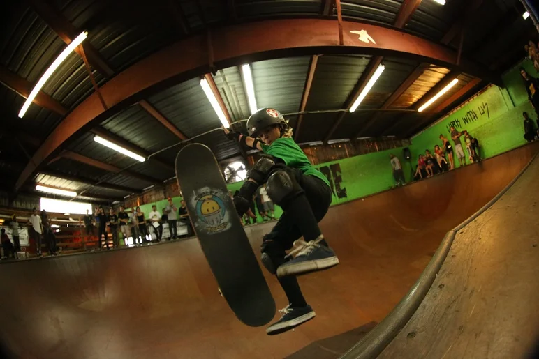 <!-- russpopevans -->

After seeing SPoT local Paris slam with out getting hurt, I want to pad up and learn some new skateboard maneuvers. 