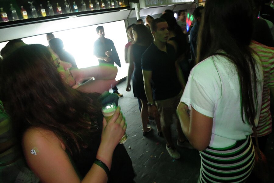 Damn Am Portugal: Saturday Nightlife Photos