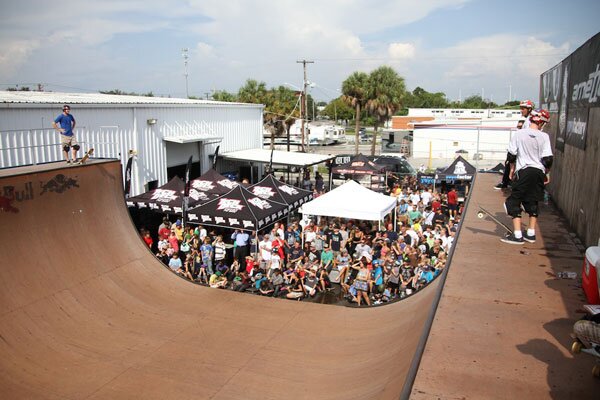 Tony Hawk Lands at SPoT: vert demo