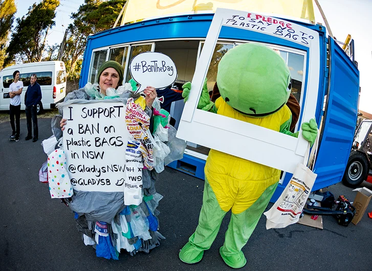 <!--daaus-fri-->

The Bag Lady and her pet Bearded Dragon.