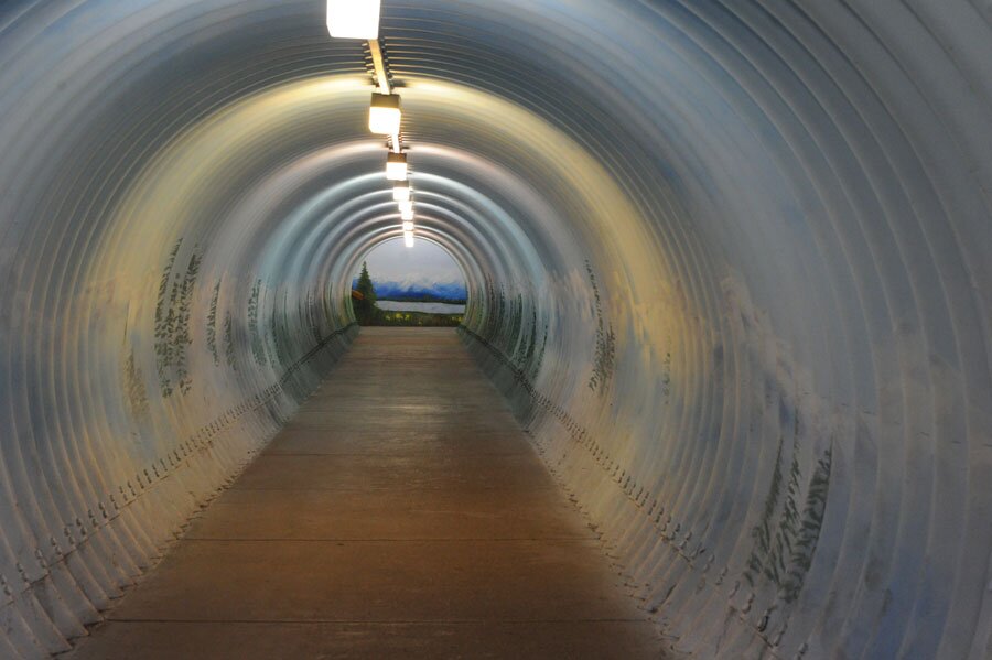 Zumiez 100k 2012: Underground tunnels take you