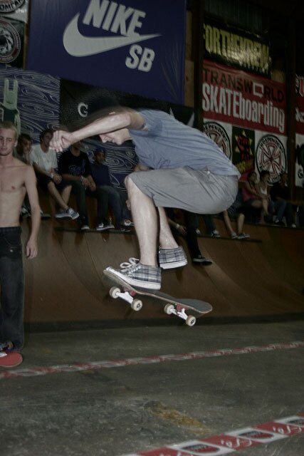 eS Game of SKATE at SPoT 2009 - Wyatt Woodward 