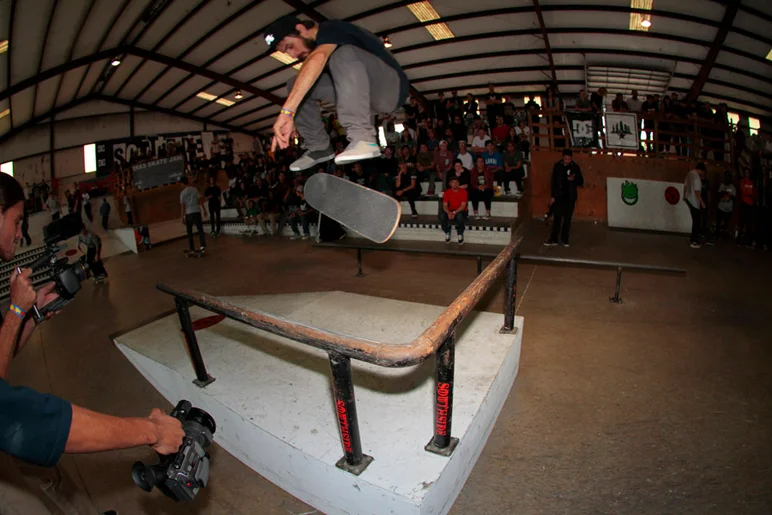 <!--ridetexas14-->

Auby Taylor won 1st place with the fakie flip.
