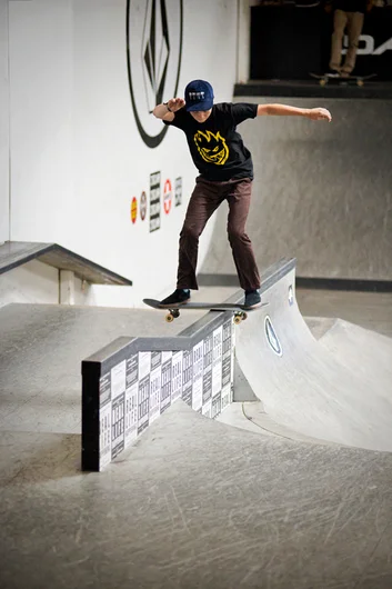 <!--cm153-->

Zach Saraceno Lipslides up and over.