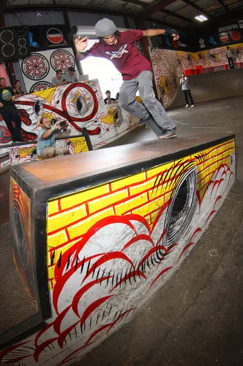 <!--gsd18-->

Jordi Zapata : Back 180 Nosegrind
