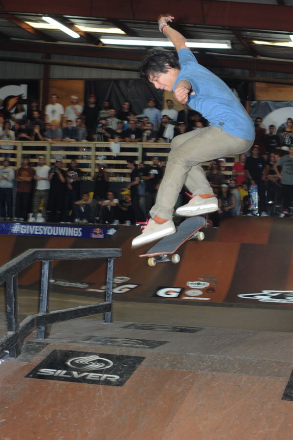 Sean Malto - nollie flip