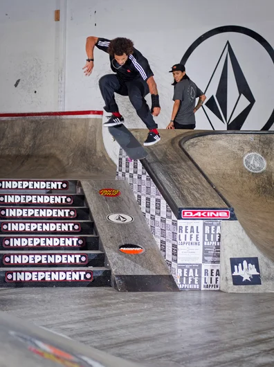 <!--dacm16-quals-->

Blake gets the frame all to himself this time and takes advantage with a Kickflip Crook.