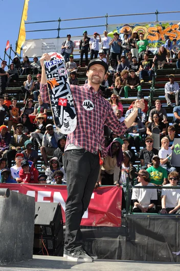 Mr Nice Guy throwing stuff into the stands.<!-- Maloof Money Cup South Africa 2012 -->