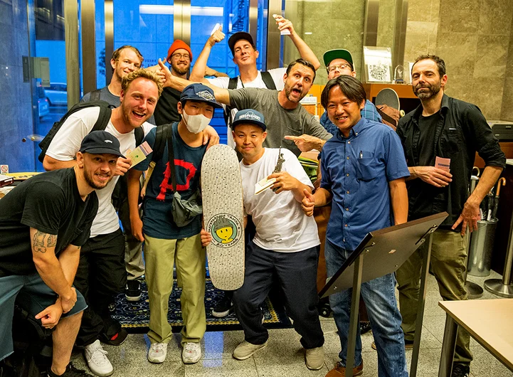 <!--daja18-day1-->

Mount Up!
