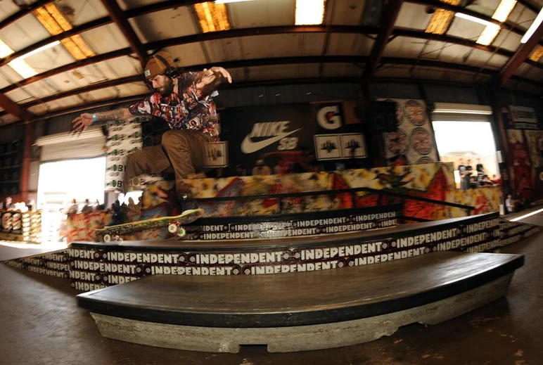 <!-- amdec13sat -->

Pat Rumney - ollie over the manual pad. 