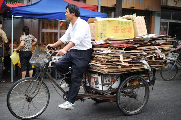 Shanghai Tourist Mission: human haul