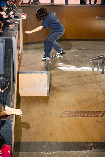 Pinched Front Crook


<!--cotcfinals2024-->