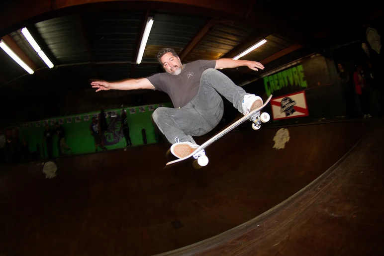 <!--OMBJ16-->

Tito Bro-Ratta has a real nice Frontside Ollie.
