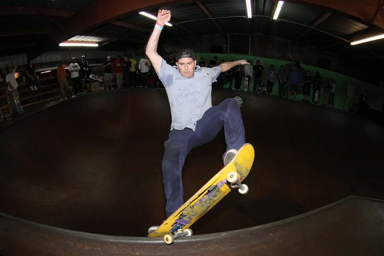 <!--ffombj-->

Ray G crushing it with this fakie 5-0. So sick!