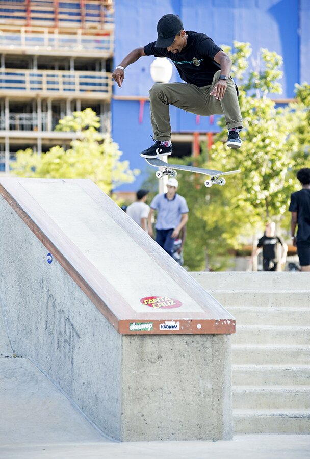 Damn Am Chicago 2017 Practice & Indy Best Trick