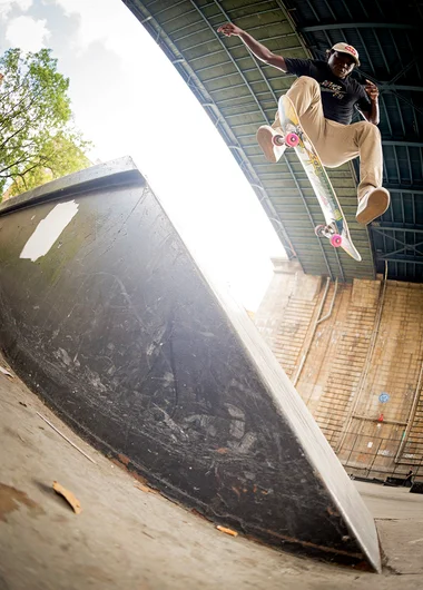<!--damnamnyc-practice-->

Zion Wright Tre Flips into a tight spot.