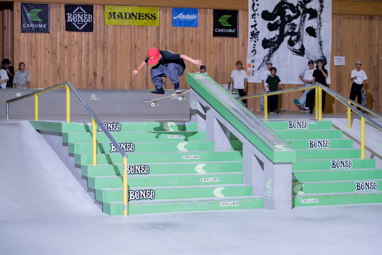 Jinto Shimizu puts the pressure in pressure flip down the set 

<!--damnamjapan2022day2-->