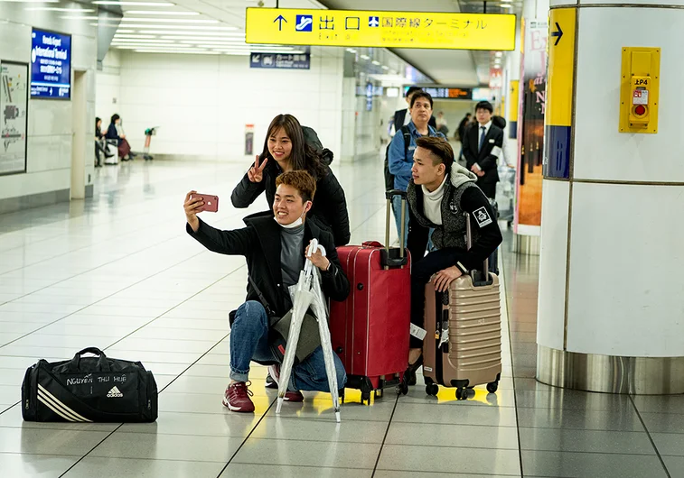 <!--daja19-chill-->

Classic Group Photo.