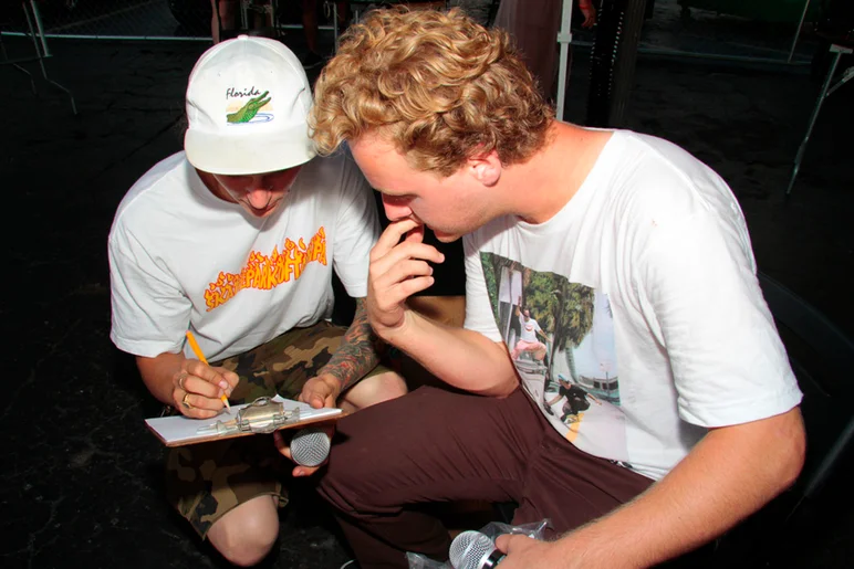 <!--awaydaysphotos-->
Judges getting to the end of the line.