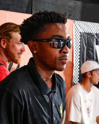 That man is fast!

<!--clashofthecrews23-->