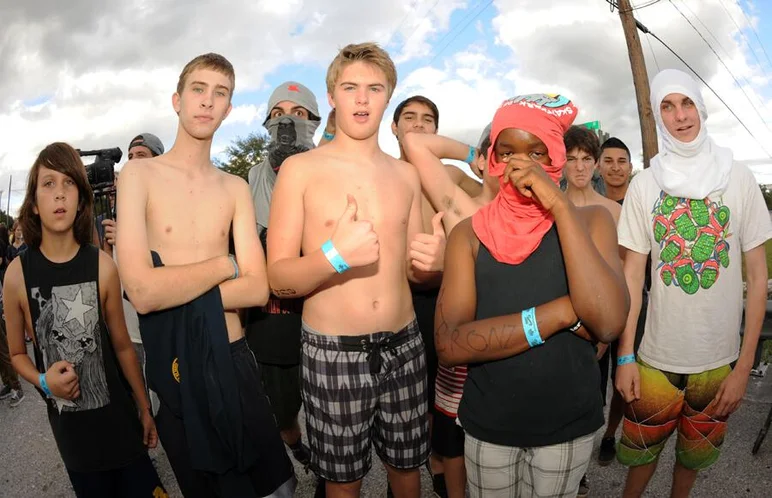 <!-- amdec13sun -->

Here are your 2013 moat race participants, who trudged through the gnarliest crackhead dumping grounds in Tampa for some free product.