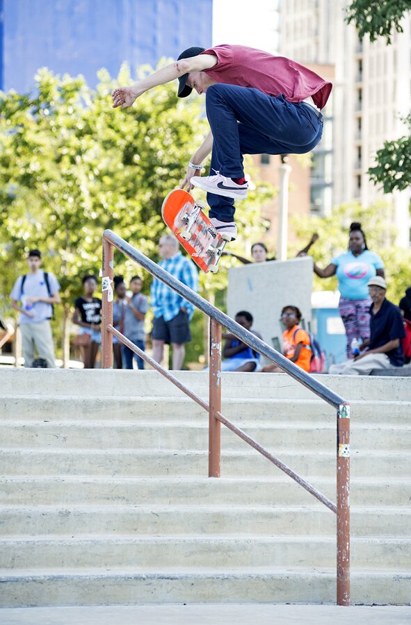 Damn Am Chicago 2017 Practice & Indy Best Trick