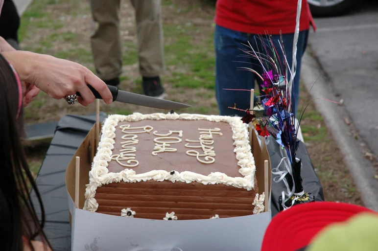 <!--leonardarticle-->

Cake.