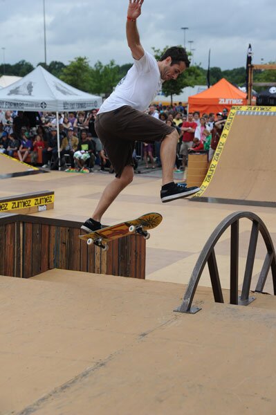 Mike Carroll's classic backside 180 one foot