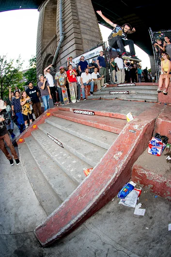 <!--danycsat-->

Then came along the classic best trick contest hero. No where in the world is delusion more present than at an Am event Best Trick contest, but after a few attempts this guy meant business! He actually took down the gap to grind down the hubba and surprised us all!