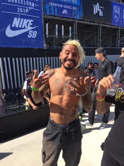 <!--17proopen-->
Manny, harsh look.