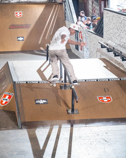 Back 180 nosegrind on a rail is nutty.

<!--schoolsoutjam22-->