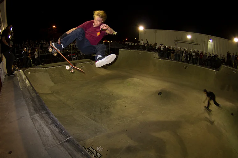 <!--am16consjam-->

Jake Wooten, Frontside One-Foot Ollie