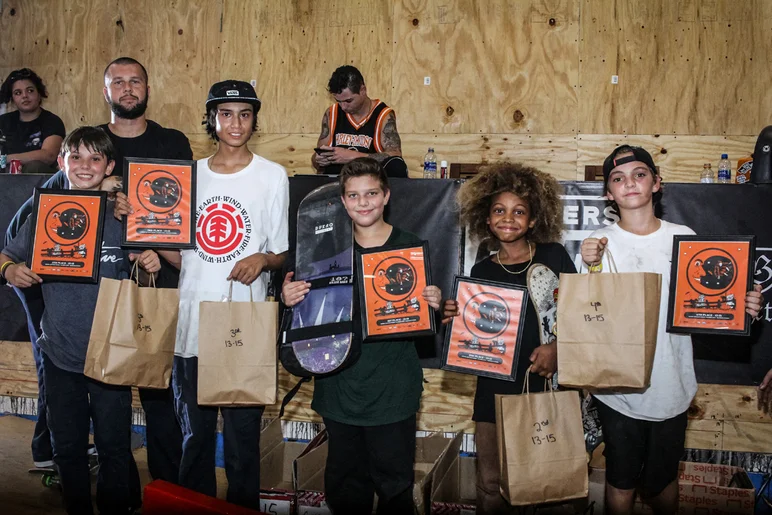 <!--hj19photos-->

<a style=