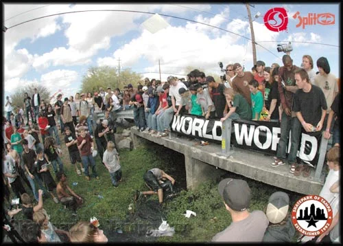<!--moatphotos2018-->

I think the product toss part of the Moat Races was way more popular than the actual running.