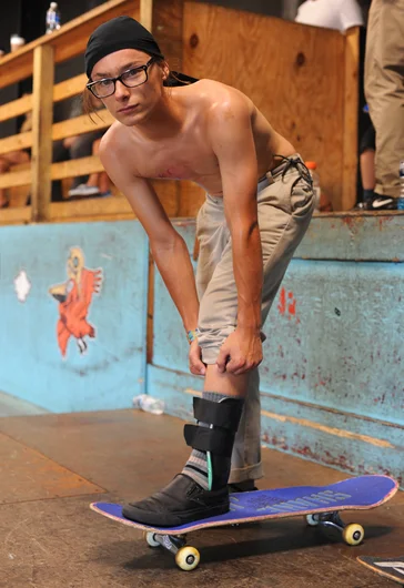 <!--soj16-->

You may have recently seen a video of a young skateboarder slammed to the ground by a Tampa Police officer. I think it went viral. Well, here he is. Jason Huber may have been taken down hard by that cop, but he managed to skate in the contest on Saturday. Here he is showing off the air cast he wound up in from his tangle with the fuzz.