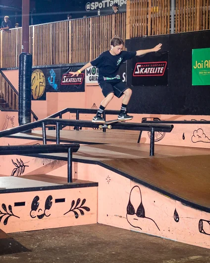 Breck Curry - Bump to Boardslide

<!--schoolsoutjam2023-->