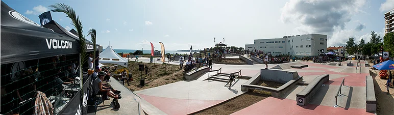 <!--daportsat-->

Panorama shot of the amazing skatepark of Parque das Gerações, Cascais. 