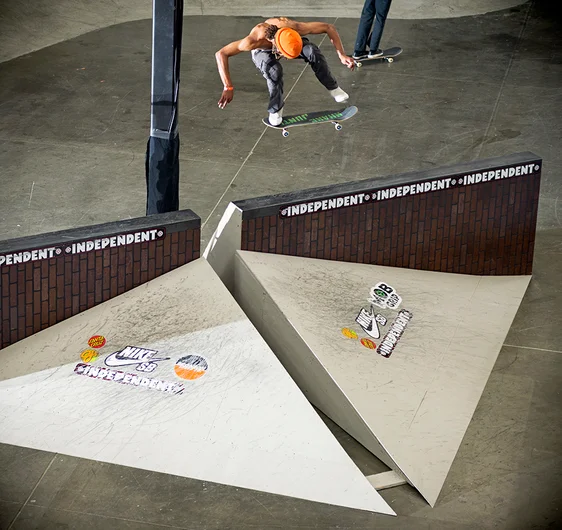 <!--dala18quals-->

Jafin Garvey, 3rd Place, Backside Flip into the bank.
