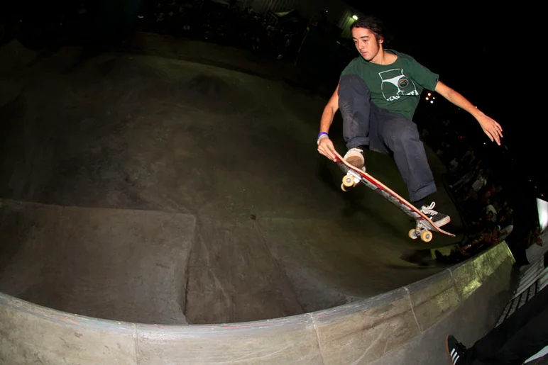 <!--ta14-sn-->
Rowan Zorilla - Nose Grabbed the Key hole.