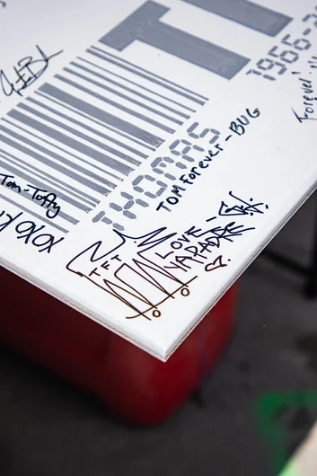 The only Grant signature I saw that day <3

<!--atl2023trip-->