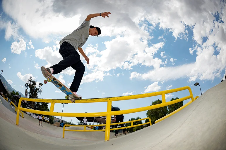 <!--daww17finals-->

Lookin like a Crook but a bs 180 Nosegrind down, Marcos Montoya can do it all.

