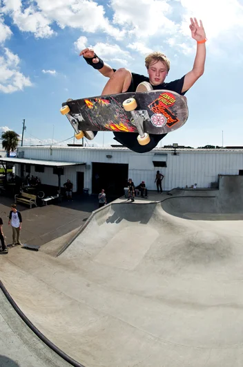 <!--am15-thursday-->

Jake Wooten holdin’ down the cement course.