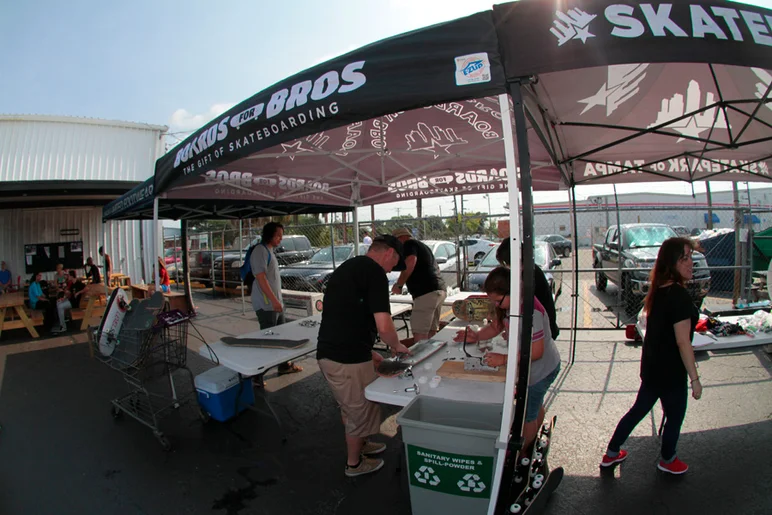 <!--sr15-->

Outside there were some Boards for Bros tents where all proceeds go to giving skateboards to the less fortunate and everything that goes along with it. Part of it was also helping put these completes together, so they let anybody come along and take part in it as much as they wanted. If you want to learn more about Boards For Bros, you can check out the website <a href=